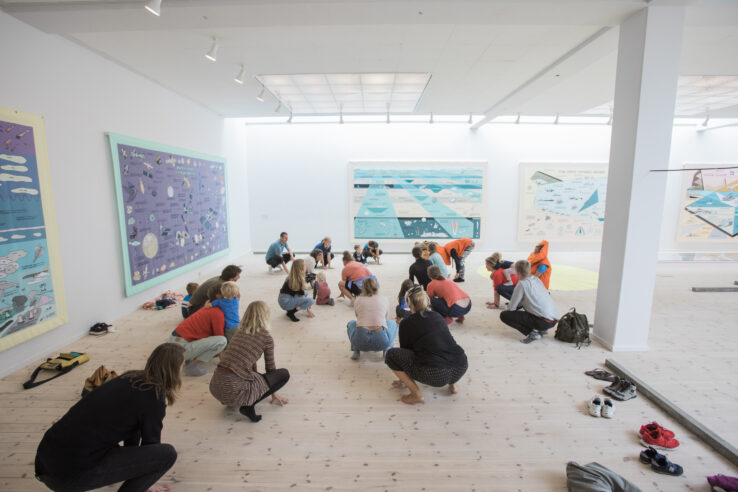 Ingela Ihrman, Evelina Hartwig and Lise Haurum, The frog and the sun go down into the sea (2017), performance in Kunsthal Aarhus. Photo: Malte Riis.